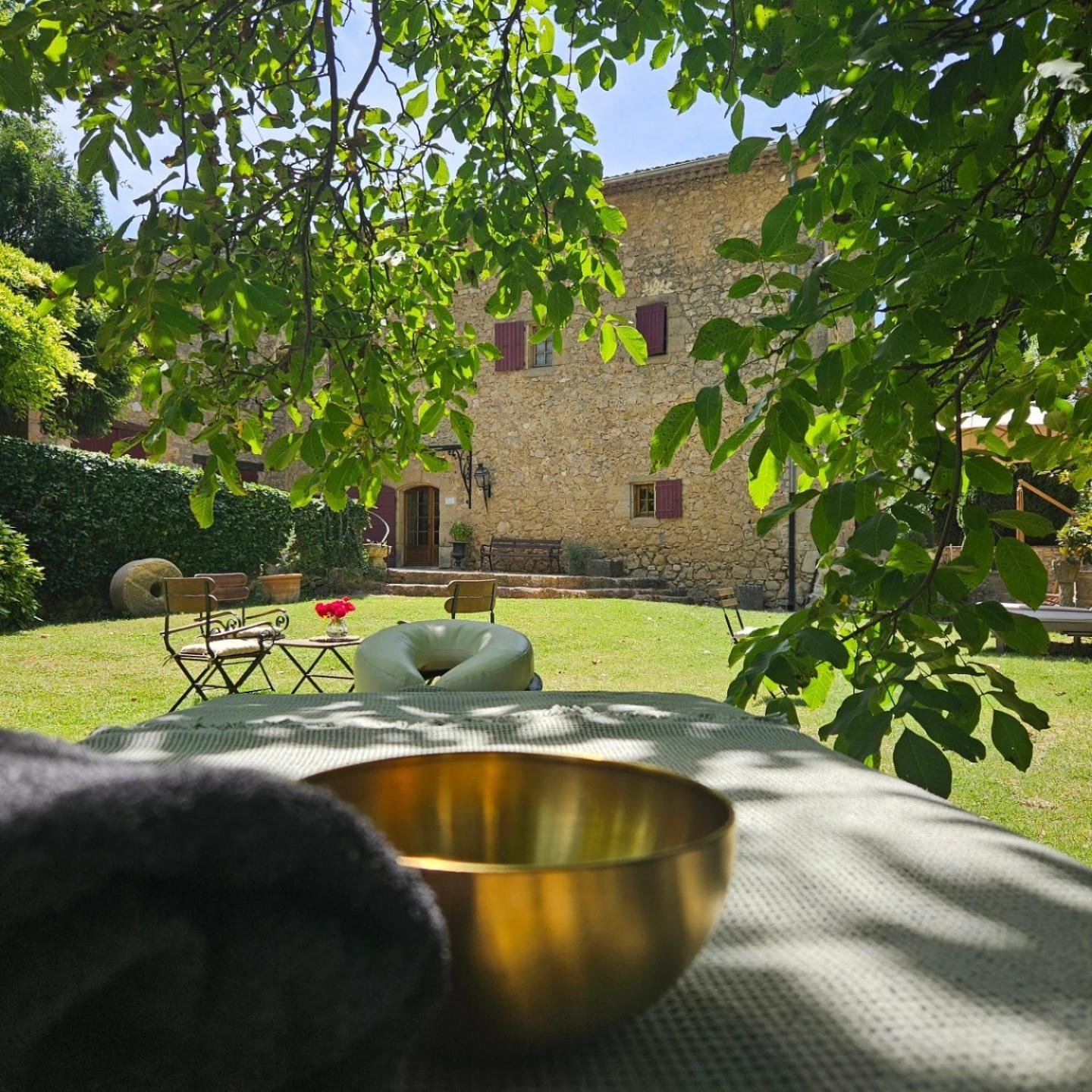 Le Vieux Moulin De Jouques Bed & Breakfast Exterior photo